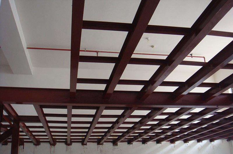 鋼結(jié)構(gòu)廠房裝修閣樓搭建多少錢一平方？